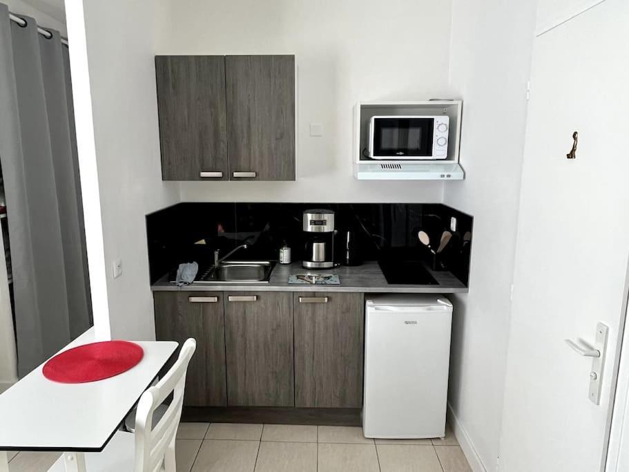 Appartement Avec Exterieur Loos Bagian luar foto