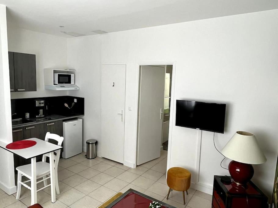 Appartement Avec Exterieur Loos Bagian luar foto